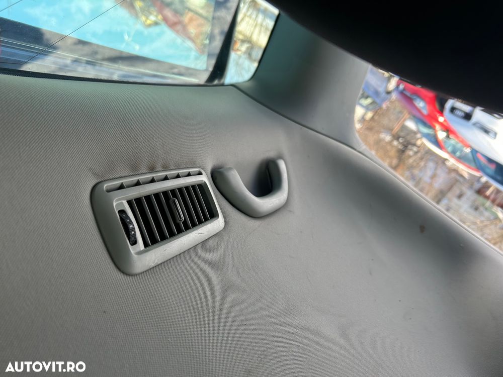 Volkswagen Sharan 2.0 TDI DSG Blue Motion Style - 22