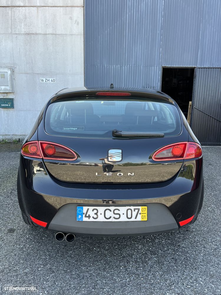 SEAT Leon 2.0 TDI DPF DSG FR - 9