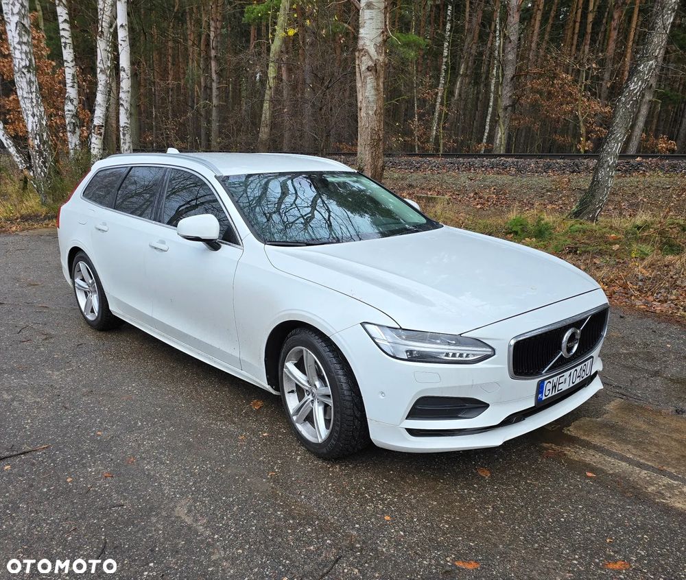 Volvo V90 D4 Momentum - 2