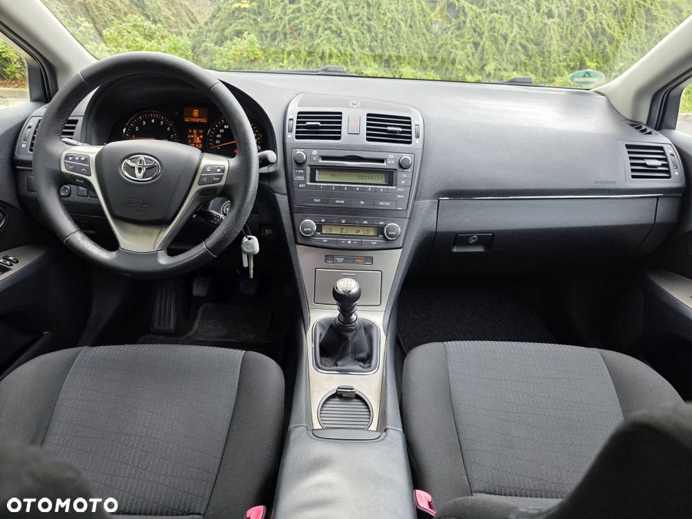 Toyota Avensis Touring Sports 1.8 Business Edition - 9