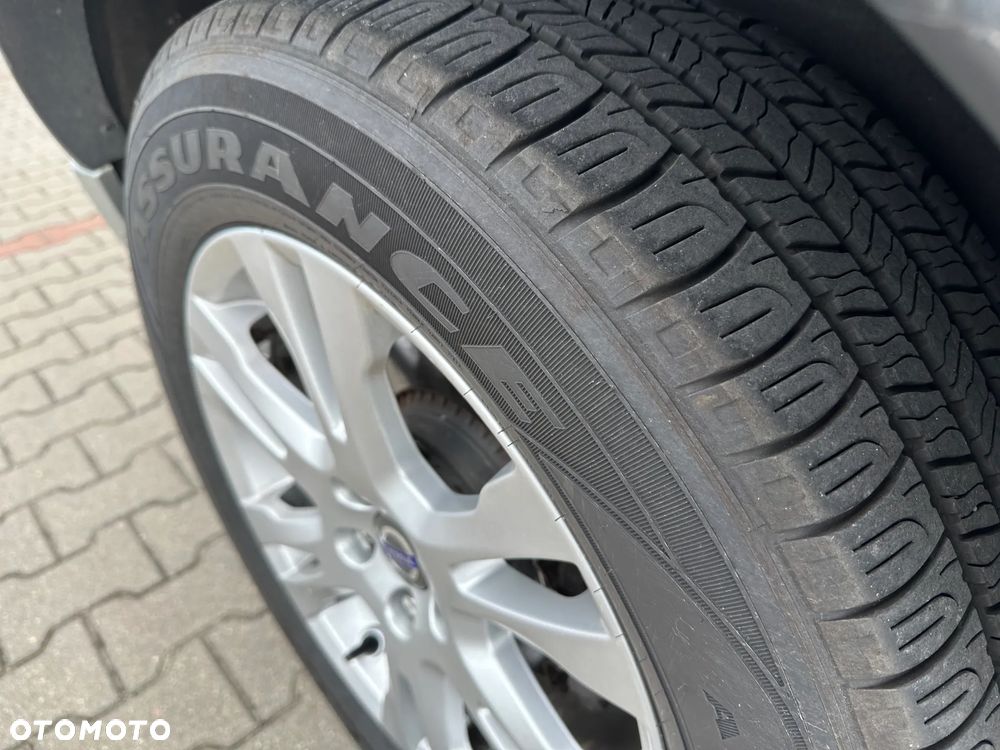 Volvo XC 90 3.2 AWD Geartonic Summum - 32