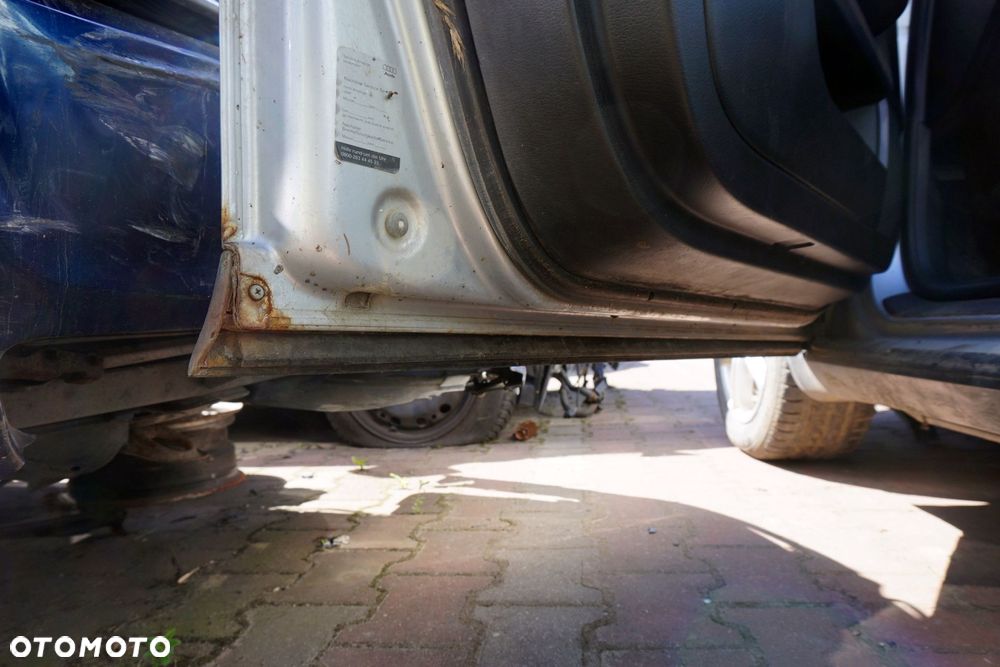 DRZWI PRZEDNIE LEWE A4 B6 SEDAN LY7W  SREBRNY AUDI 2000-2006 - 10