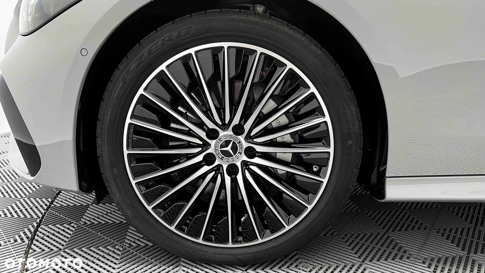 Mercedes-Benz CLE 200 mHEV 4-Matic AMG Line - 10