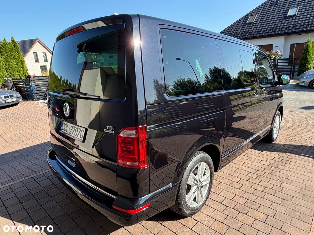Volkswagen Multivan - 12