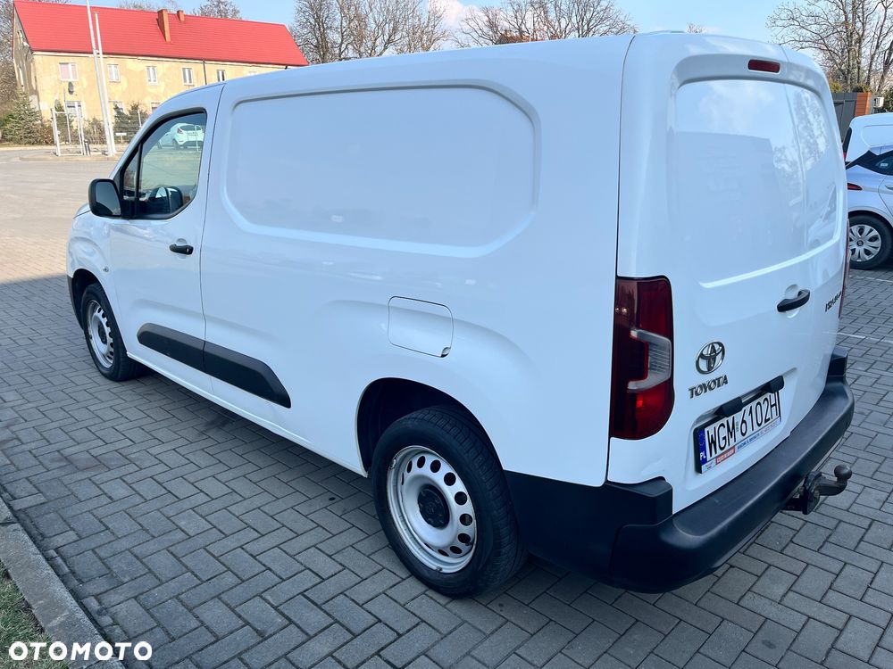 Toyota ProAce City Long Active 1,5 CRD - 2