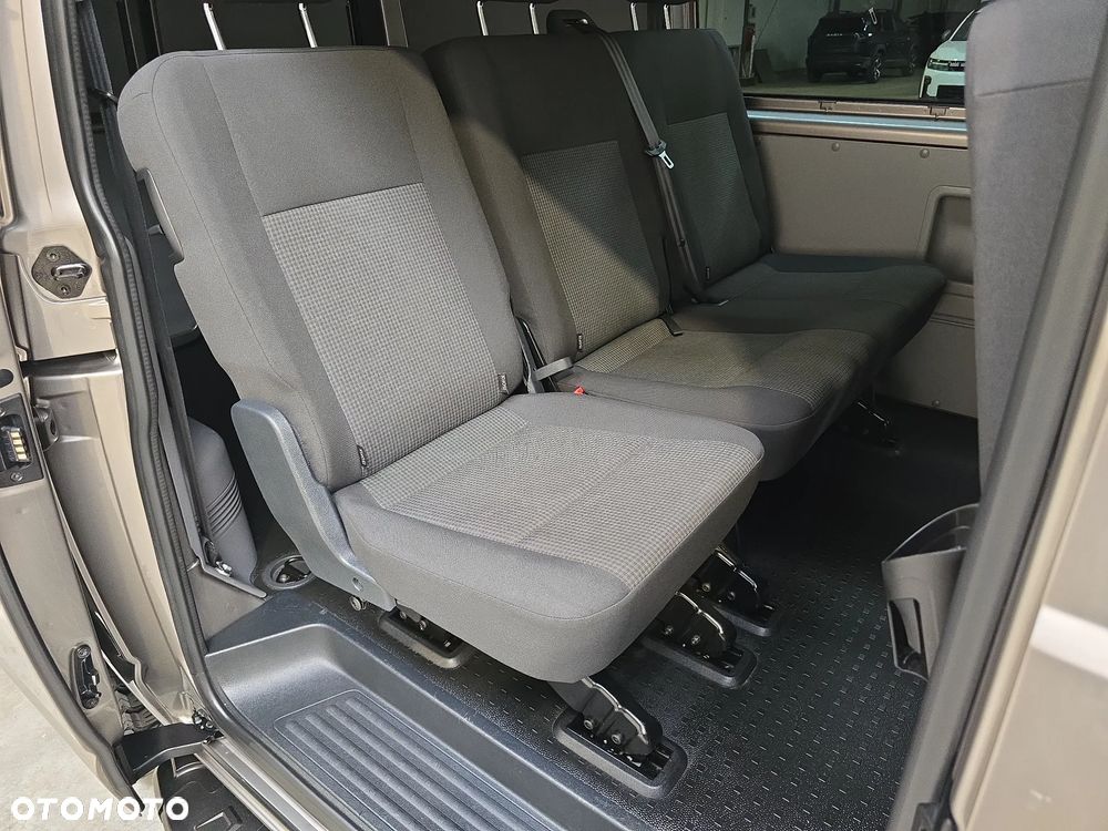 Volkswagen Transporter L1H1 Plus Comfortline DSG - 16