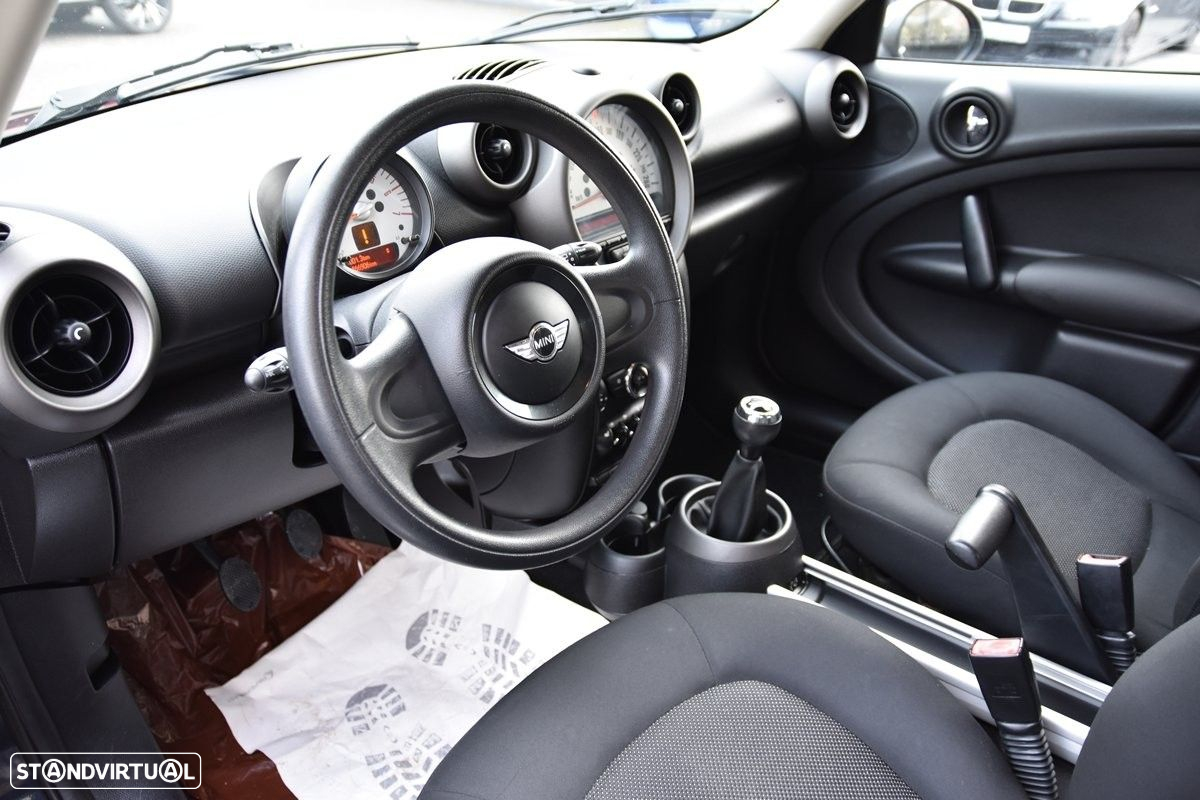 MINI Countryman Cooper D - 13