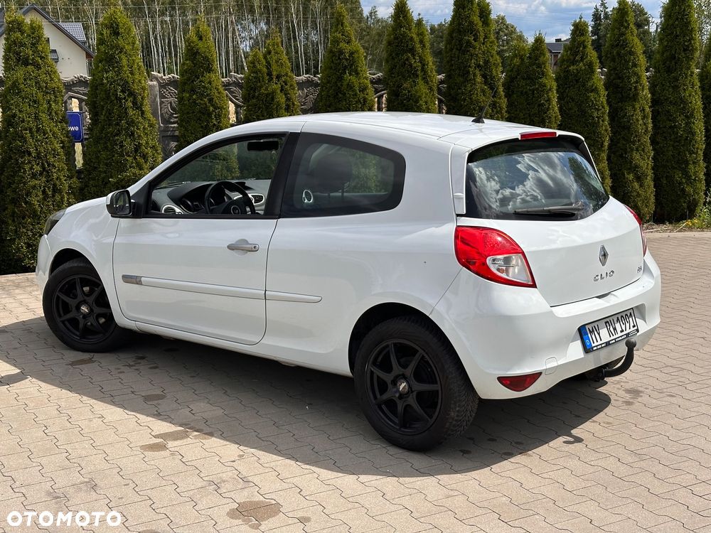 Renault Clio 1.5 dCi Luxe Dynamique - 14