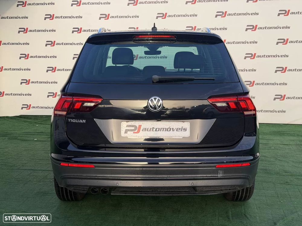 VW Tiguan 1.6 TDI Confortline - 8