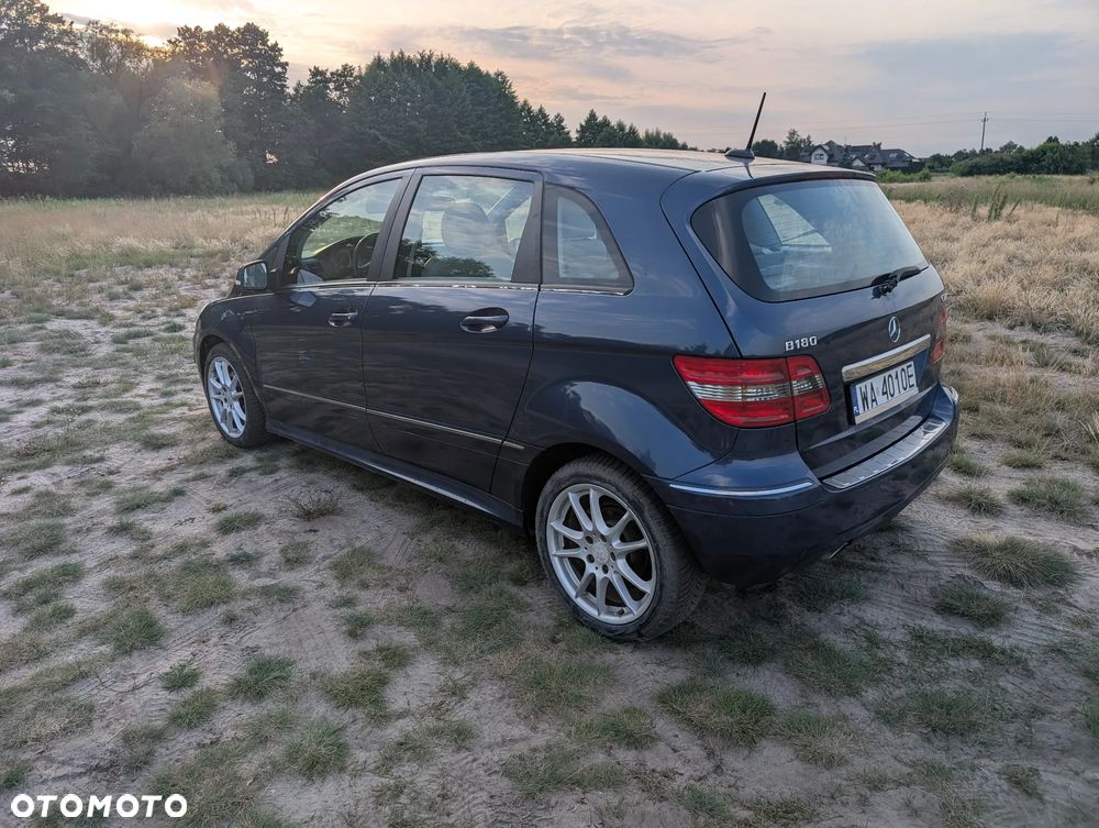 Mercedes-Benz Klasa B 180 CDI - 2