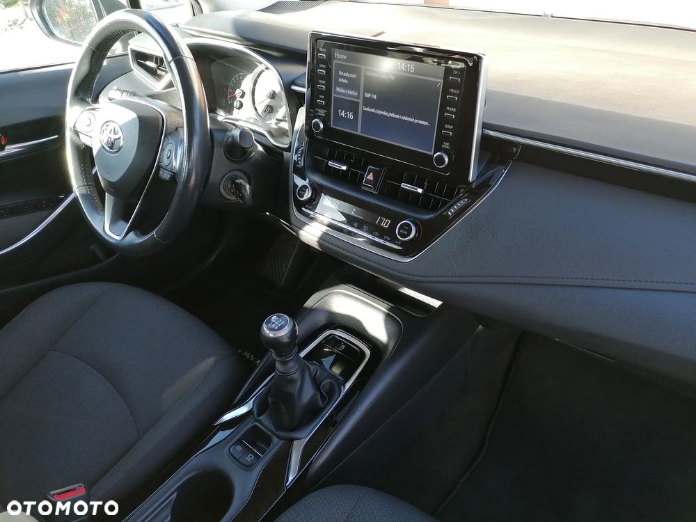 Toyota Corolla 1.6 Comfort - 21