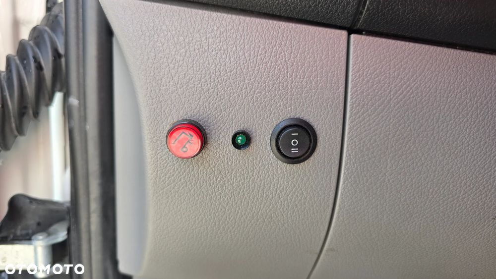 Mercedes-Benz SPRINTER - 21