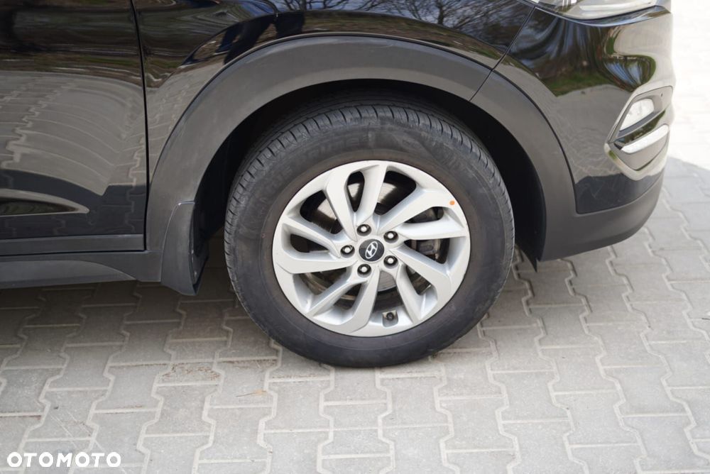 Hyundai Tucson 1.6 GDI BlueDrive GO 2WD - 18