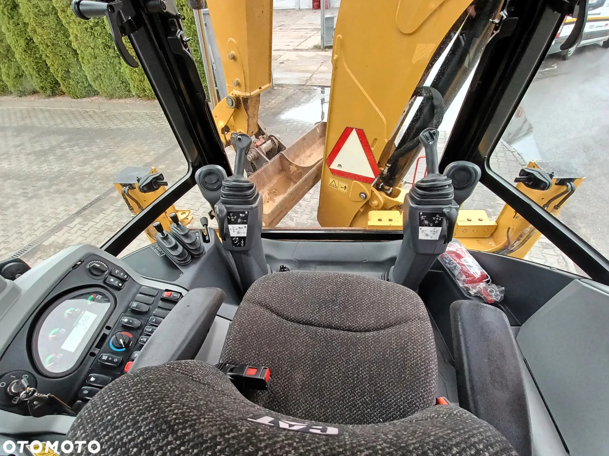 Caterpillar 432 F2 - 18