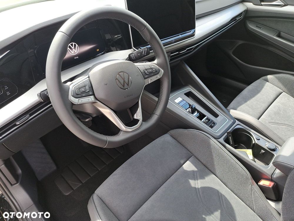 Volkswagen Golf Variant - 10