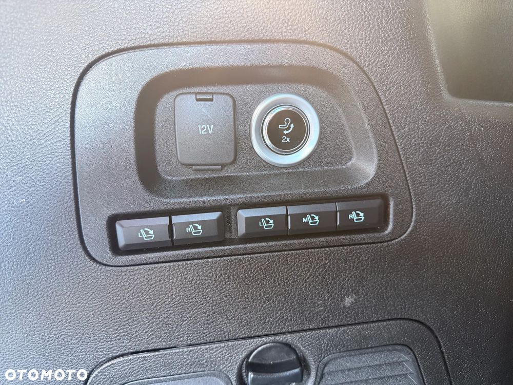 Ford S-Max - 25