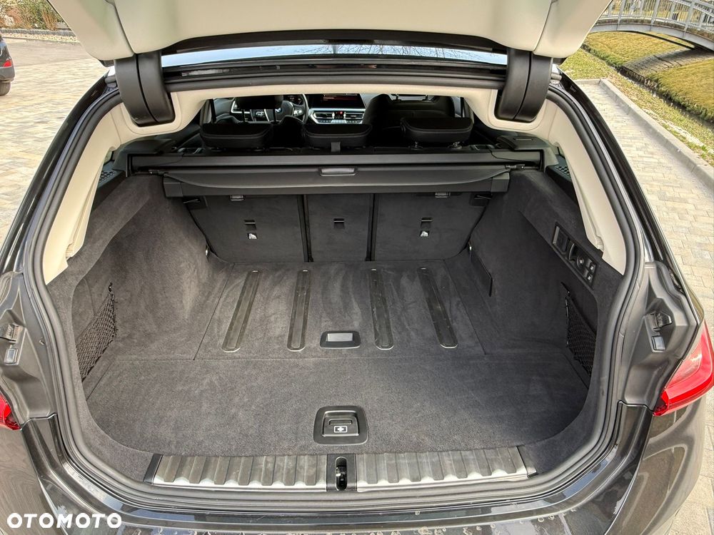 BMW Seria 3 320d xDrive Edition Luxury Line Purity - 30