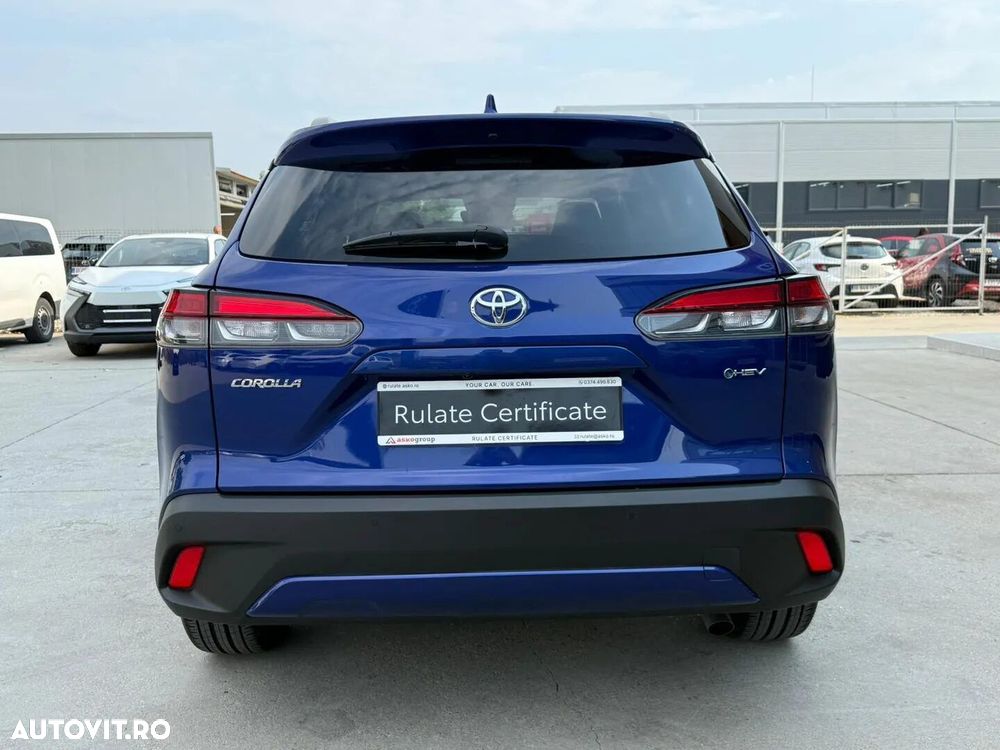 Toyota Corolla Cross - 9