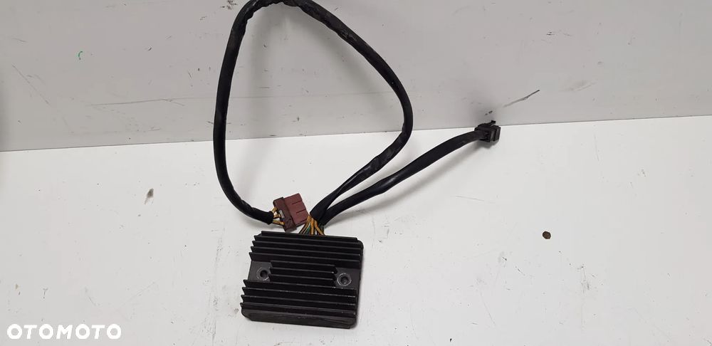 Piaggio MP3 250 Regulator Napięcia - 4