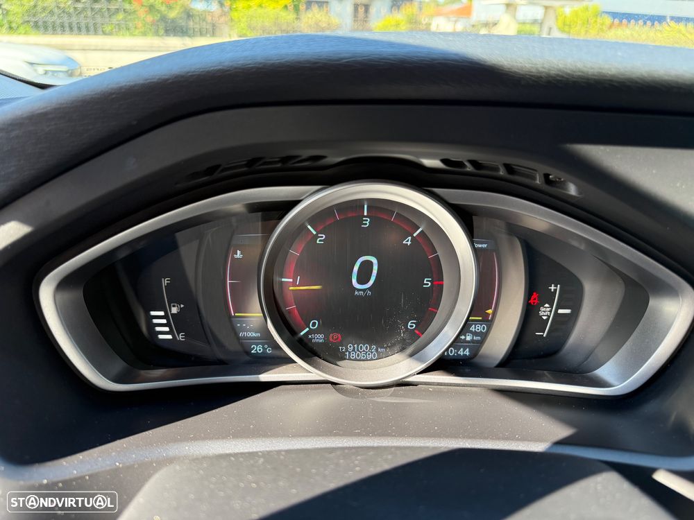 Volvo V40 1.6 D2 Eco Momentum - 20