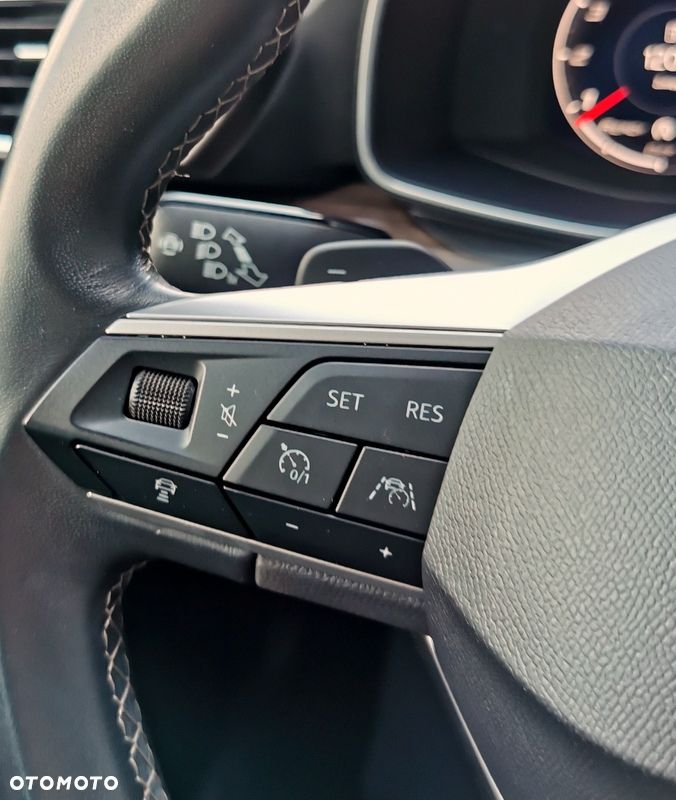 Seat Leon 1.5 eTSI Xcellence DSG - 10