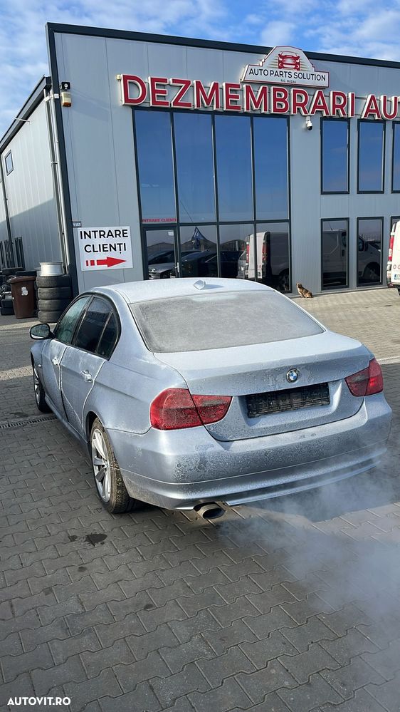 Dezmembram BMW seria 3 E90 320d din 2009 - 2