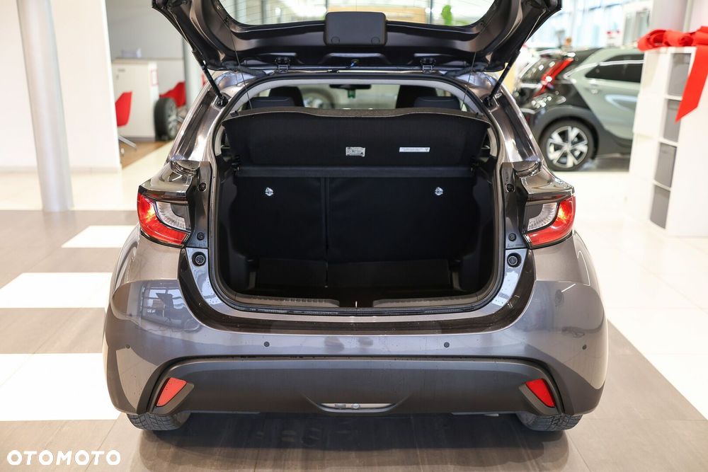 Toyota Yaris - 12