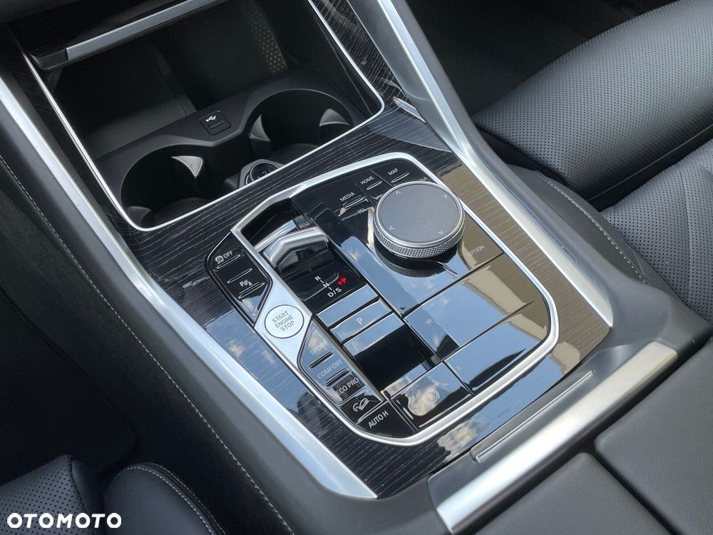 BMW X6 - 26