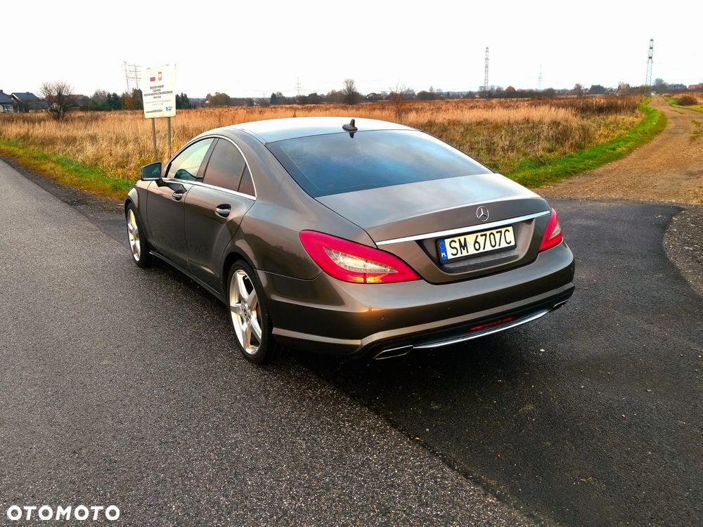 Mercedes-Benz CLS - 6