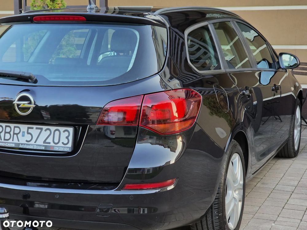 Opel Astra 1.4 T Cosmo - 34