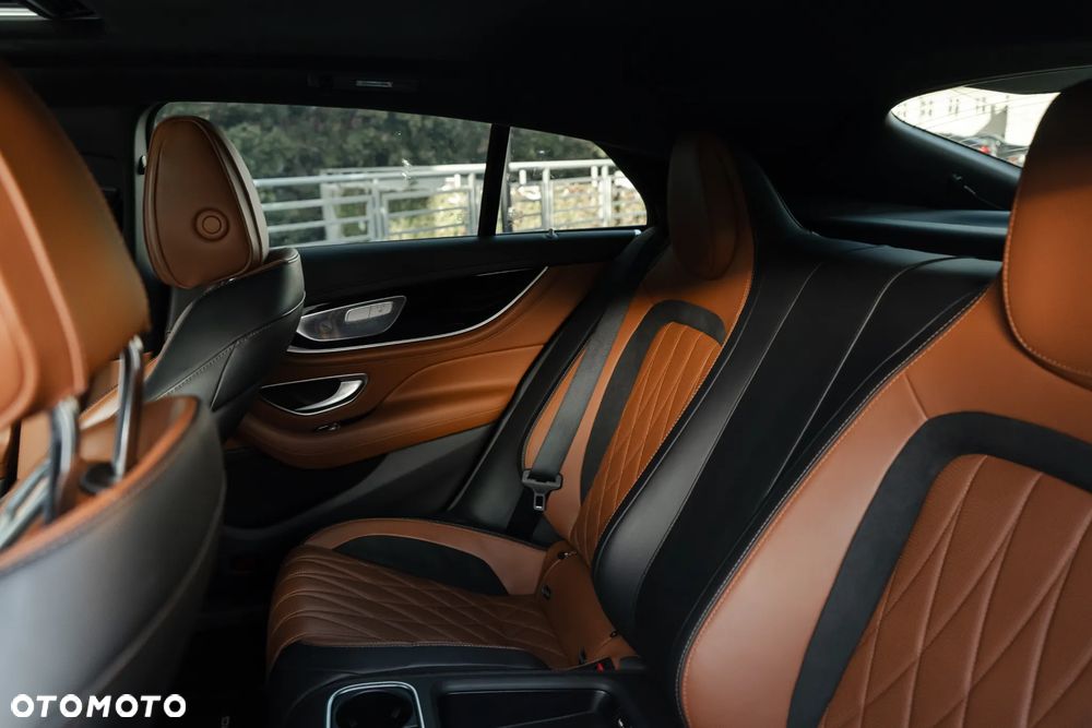 Mercedes-Benz AMG GT 53 4Matic+ 4D Speedshift TCT 9G - 27