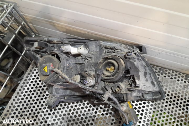 Far stanga 9022680008 Toyota Avensis 2 T25 [facelift] [2006 - 2009] S - 3