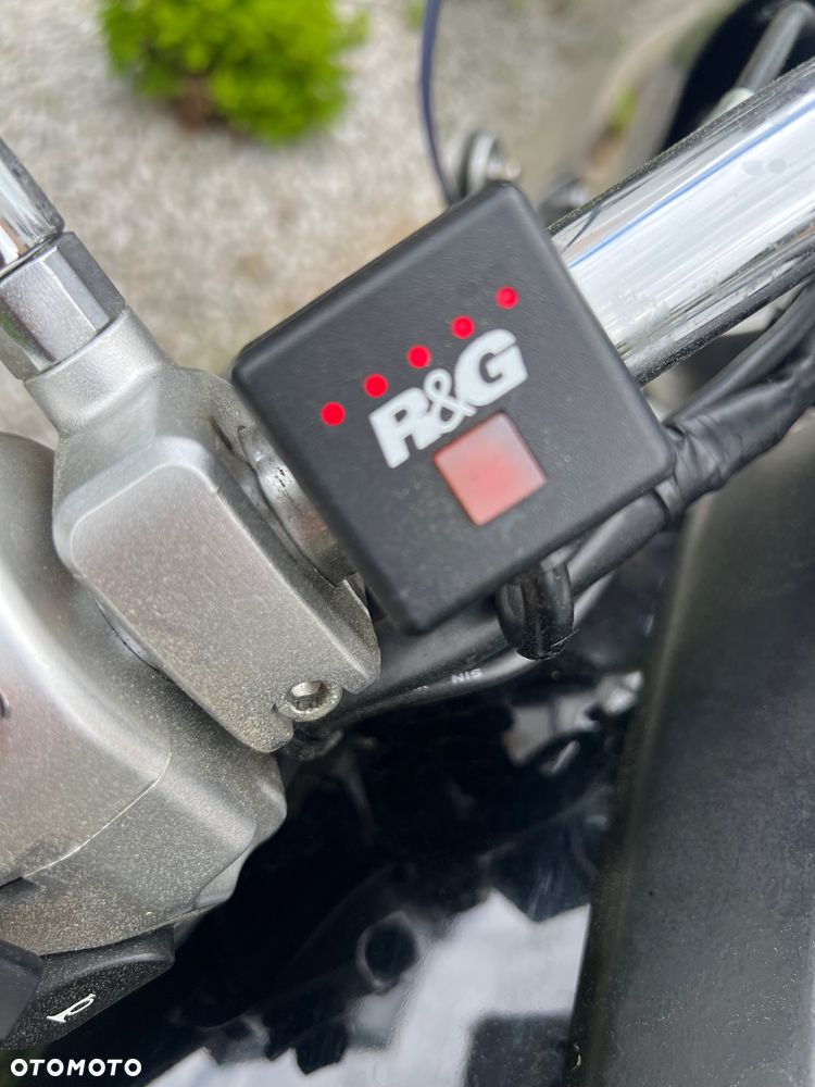Suzuki Intruder - 6