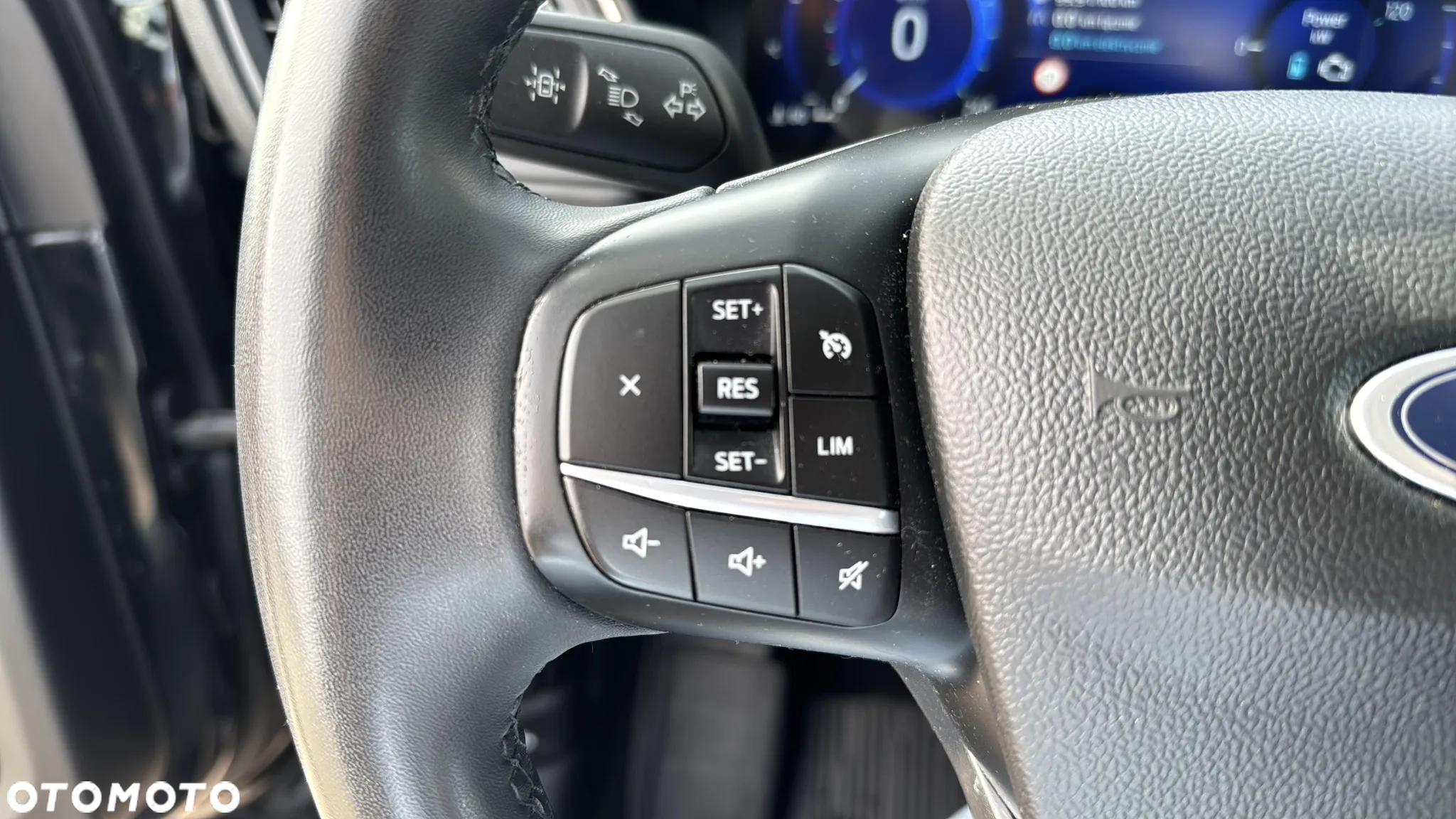 Ford Kuga 2.5 FHEV FWD Titanium - 14