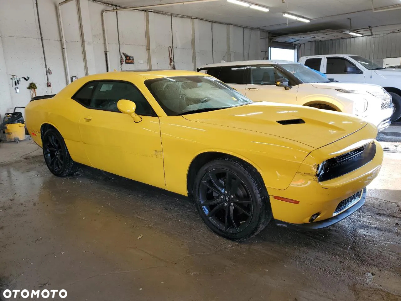 Dodge Challenger Automatik SXT Plus - 5