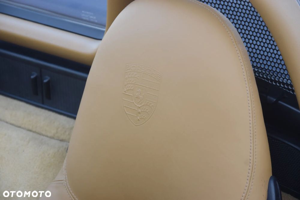 Porsche Boxster - 11