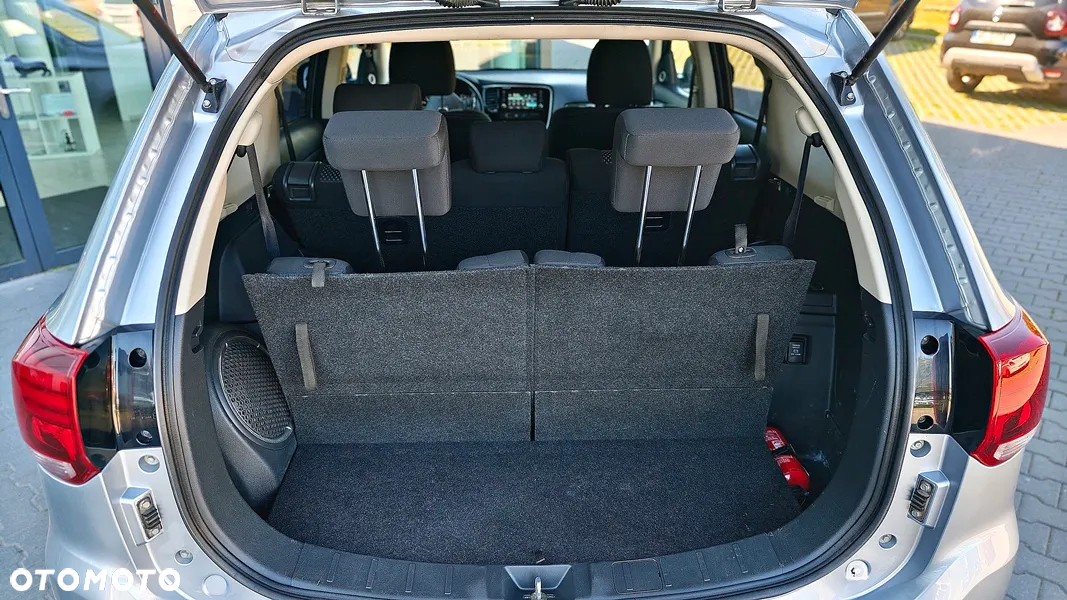 Mitsubishi Outlander - 35