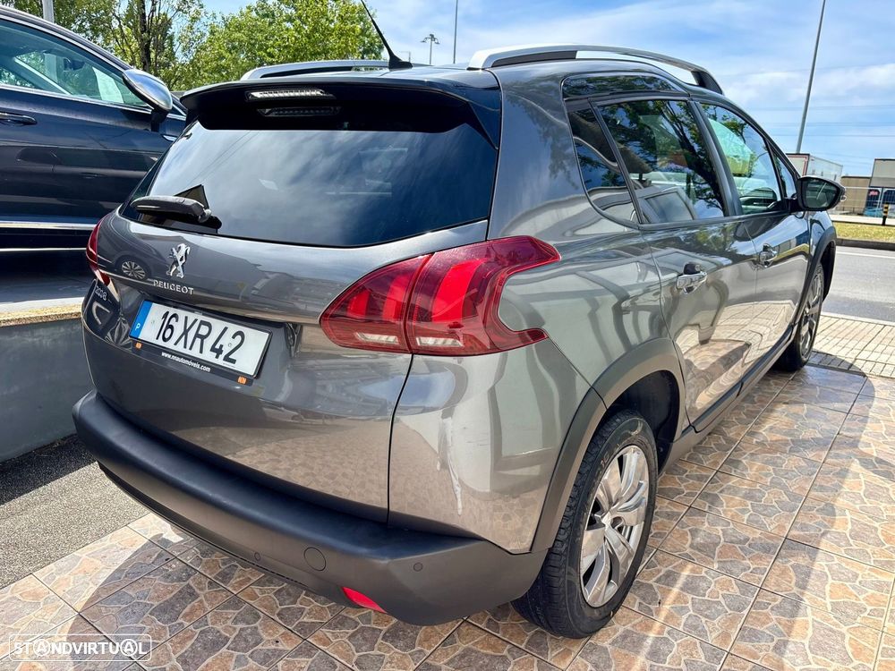 Peugeot 2008 1.2 PureTech Style - 3