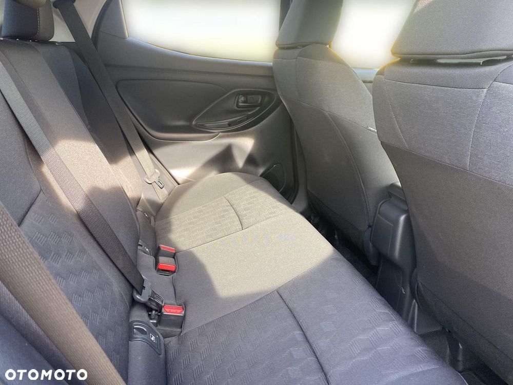 Toyota Yaris Hybrid 1.5 Style - 16