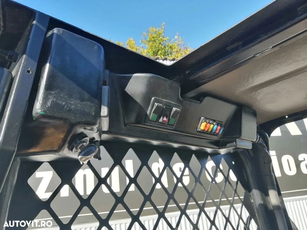 Bobcat MINIINCARCATOR FRONTAL PNEU RIGID RAM ITALIA - 16