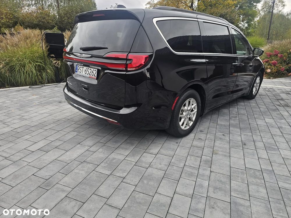 Chrysler Pacifica - 10