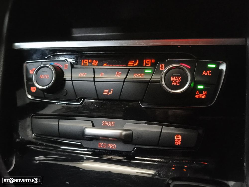 BMW 216 Active Tourer d Advantage - 27