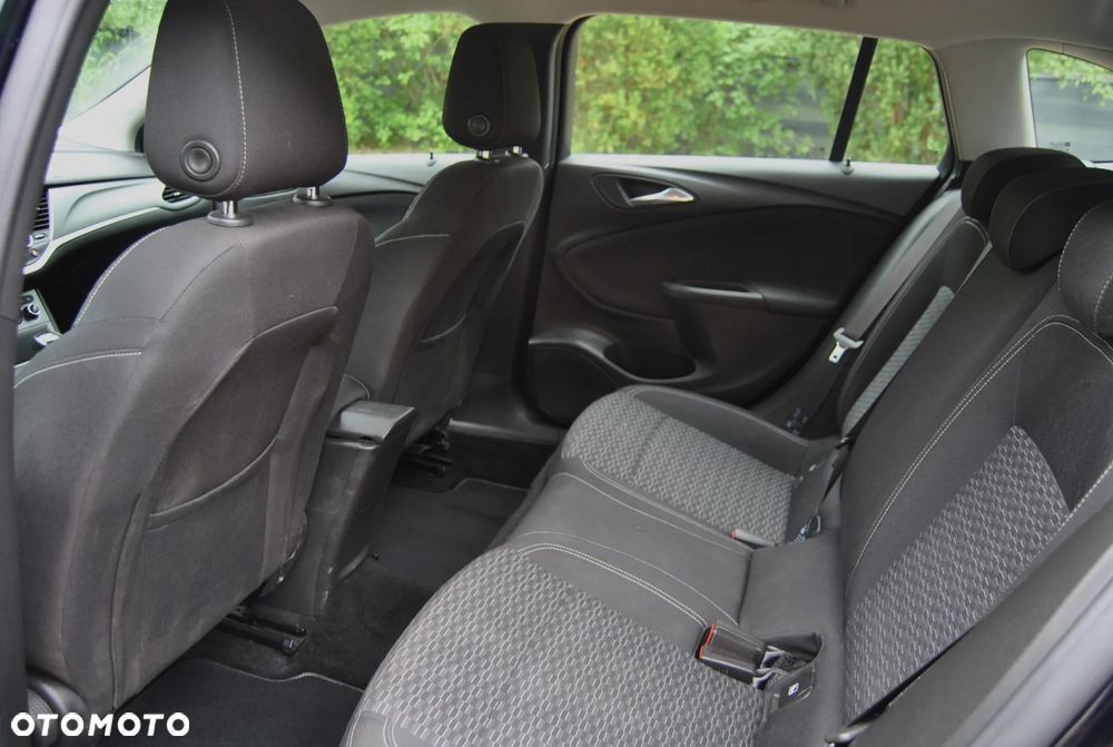 Opel Astra 1.4 Turbo Start/Stop Dynamic - 6