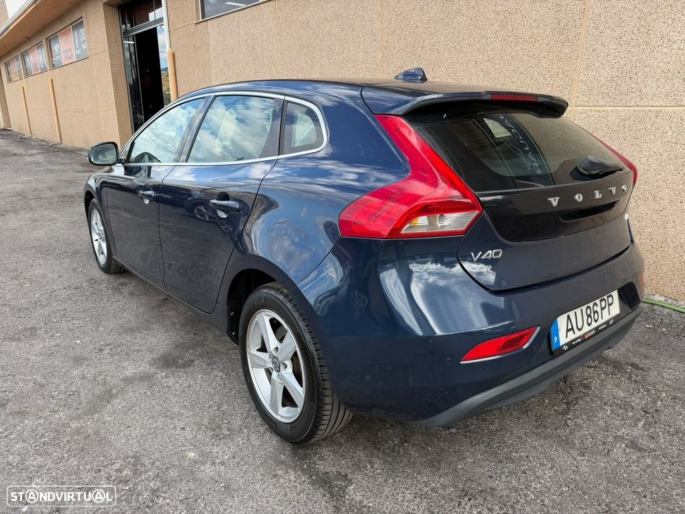 Volvo V40 1.6 D2 Momentum - 10