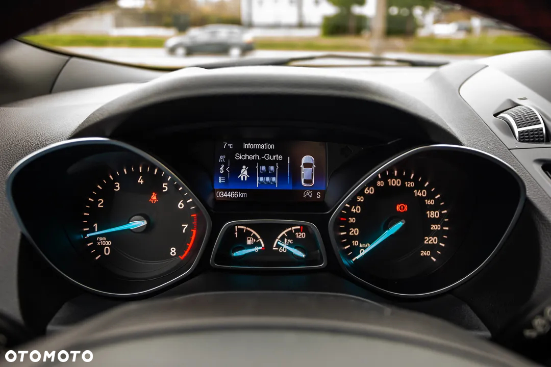 Ford Kuga 1.5 EcoBoost FWD ST-Line - 31
