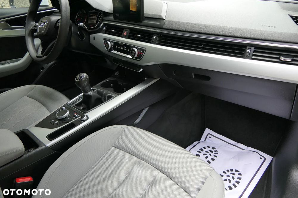 Audi A4 Avant 2.0 TDI - 22