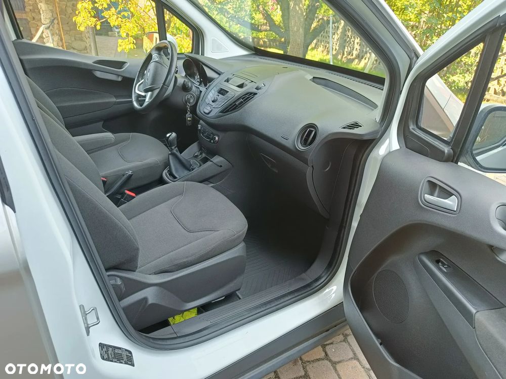 Ford Transit Courier - 7