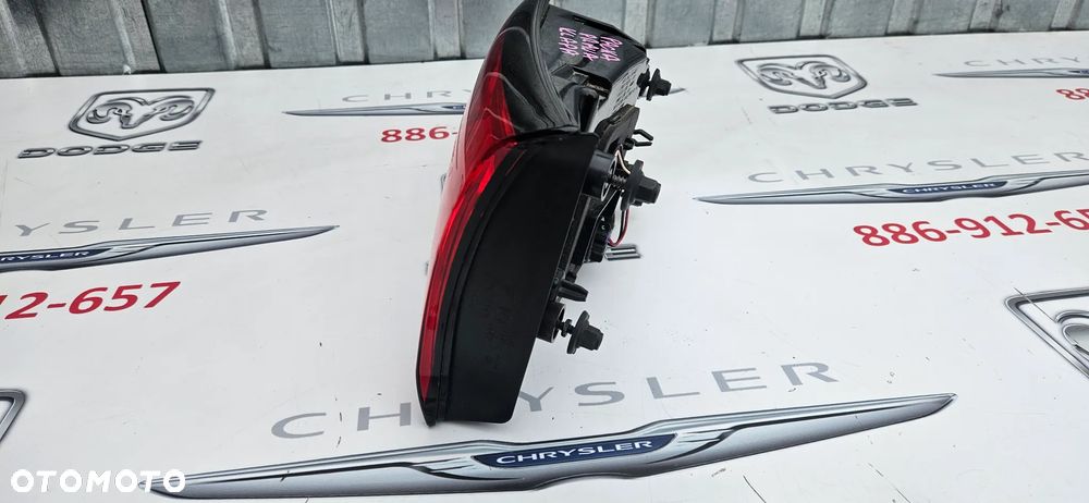 Chrysler Pacifica 2016- Lampa tył prawy Lampa tylna prawa  P68228940AE ORYGINAŁ IDEALNE LED - 8