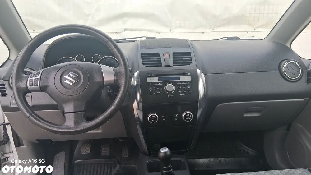 Suzuki SX4 1.6 VVT 4x4 Comfort - 15