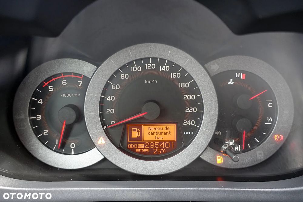 Toyota RAV4 2.2 D-4D 4x4 Sol - 17